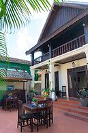 Y Not Lao Villa