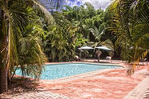Waterfalls Hotel