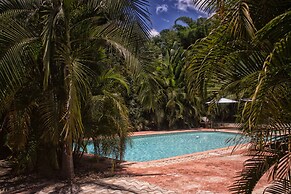 Waterfalls Hotel