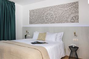 Hotel In Excelsis