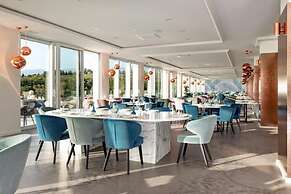 Hotel In Excelsis