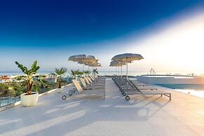 Hotel In Excelsis