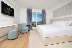 Hotel In Excelsis