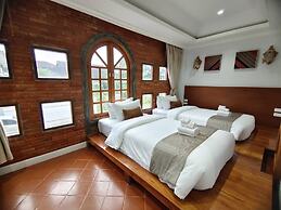 Lanna Oriental Hotel