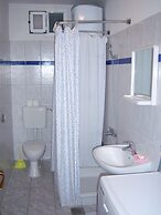 Apartments Tomi