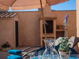 Pool House Marineta