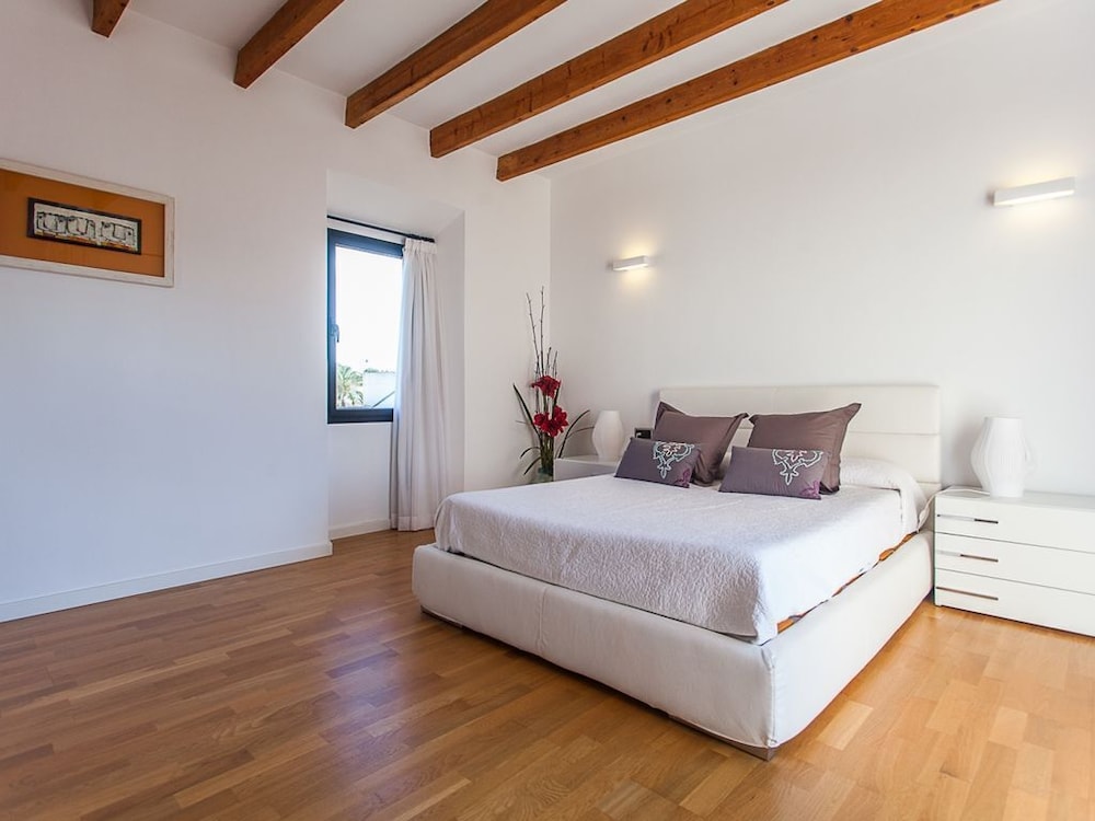 Pool House Marineta