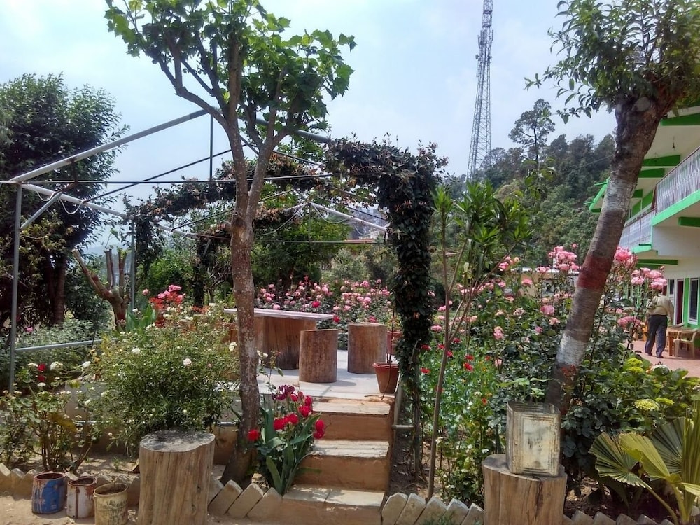 StayApart - Maa Anadmayee Guest House