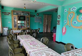 StayApart - Shruti Guest House