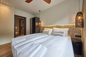 ThePoolhouse Boutique Lodge