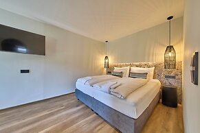ThePoolhouse Boutique Lodge