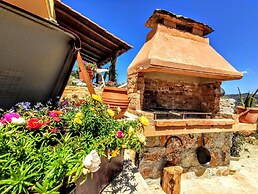 Thymes traditional house