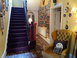 Holywell Guest House