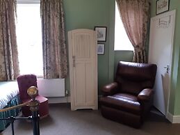 Holywell Guest House