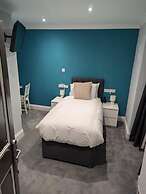 Fieldhead Hotel