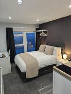 Fieldhead Hotel