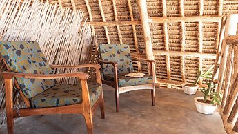 Raha Lodge