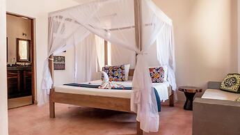 Raha Lodge
