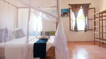 Raha Lodge