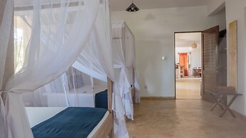 Raha Lodge