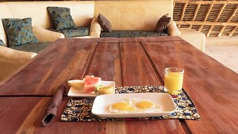 Raha Lodge