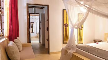Raha Lodge