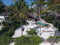 Raha Lodge
