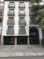 Hotel El Lago Inn