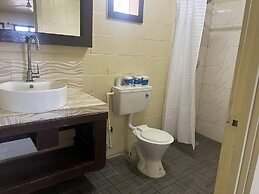 Transit Motel - Hostel