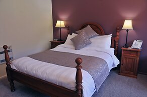 Black Spur Inn
