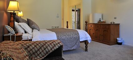 Black Spur Inn