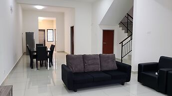 SR Home Stay at KLIA