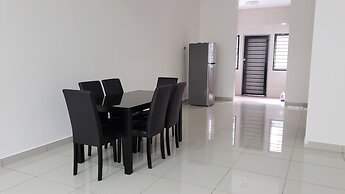 SR Home Stay at KLIA