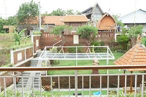Oka's Guest House