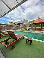 Oka's Guest House