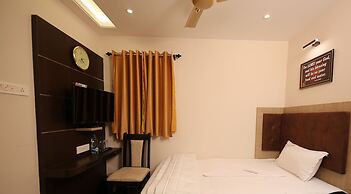 Le Emmaus Residency