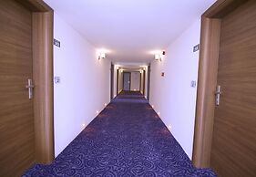 Neopol Hotel Deluxe