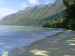 Nusa Nalan Beach Resort