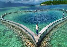 Nusa Nalan Beach Resort