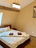 Aparthotel na Mytniy