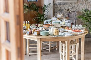 Curolla Petit Hotel