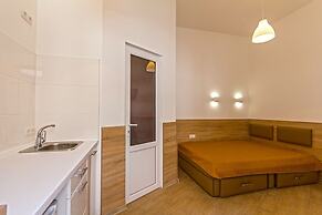 Smart Apartment Shpitalna 13b