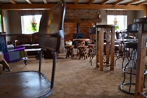 The Barn Courtyard