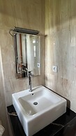 Mandhasativa Homestay