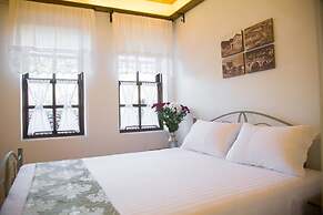 Villa 4 Bed & Breakfast