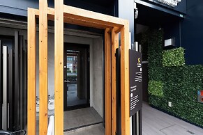 e-stay namba