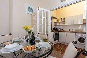 Ford Park Apartment