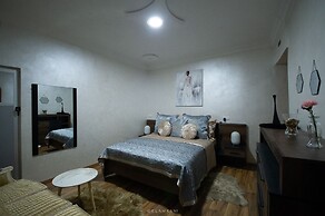 Hotel Ziryab