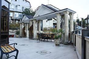 Antika Hotel