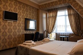 Antika Hotel